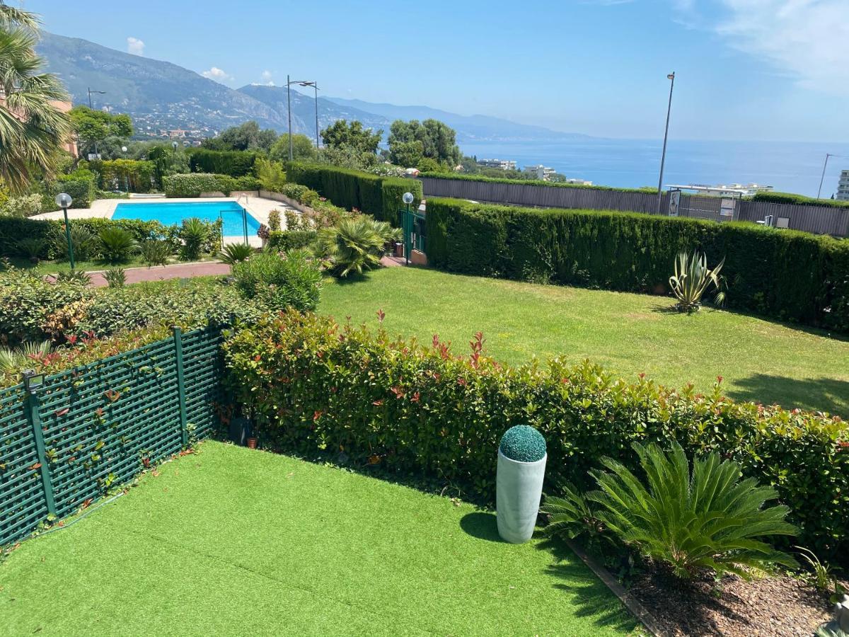 Superbe 2P Vue Mer, Ensoleille, Piscine Apartment Roquebrune-Cap-Martin Exterior photo